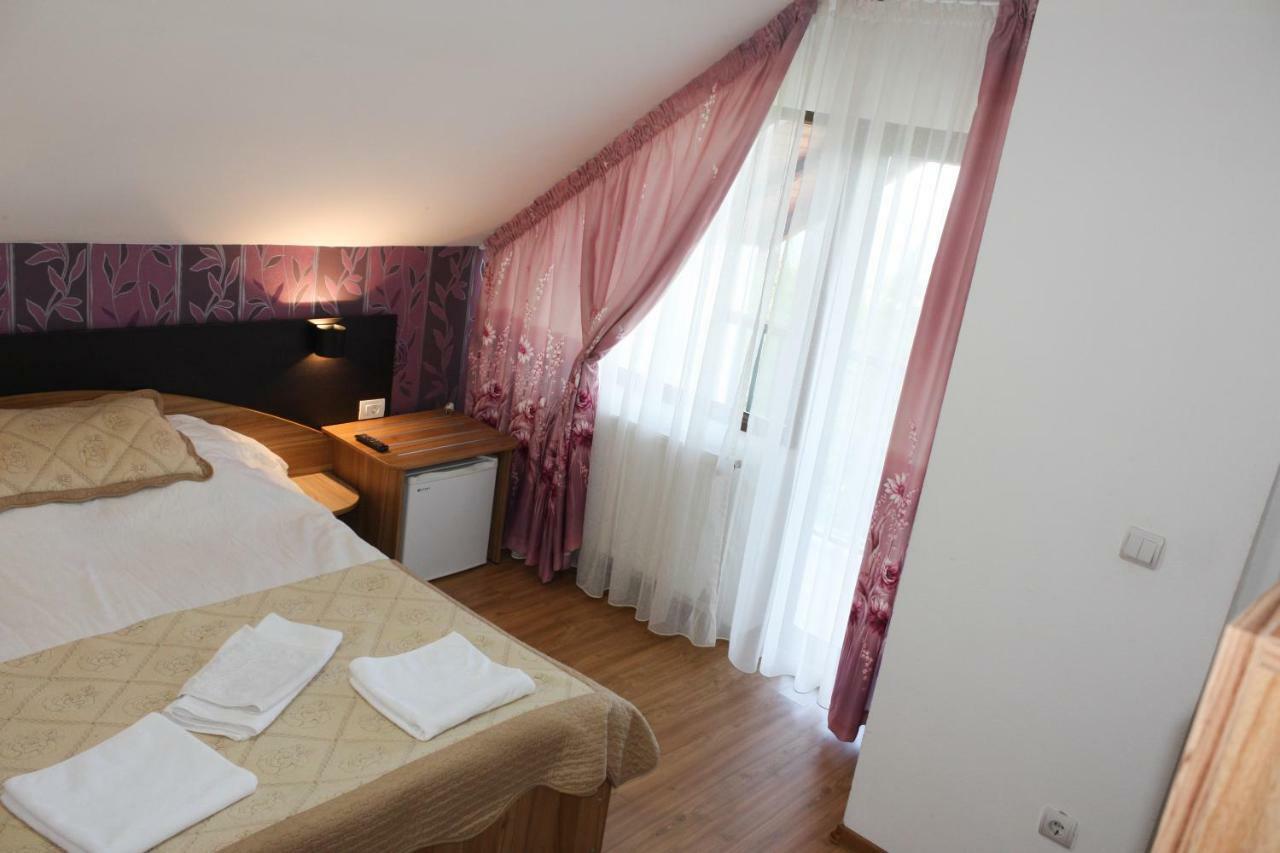 Perla Muntilor Otel Ranca Dış mekan fotoğraf
